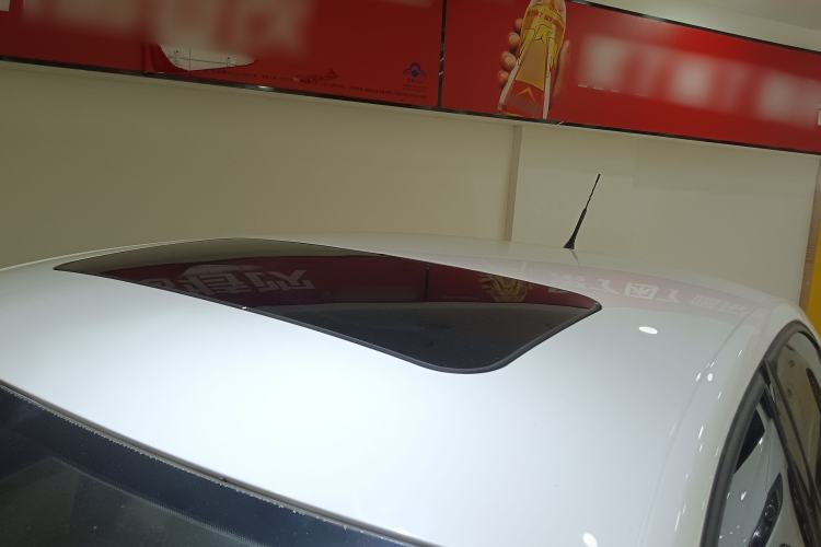 Used Skoda Rapid 2016 1.6L Automatic Chuanxing Edition Roof