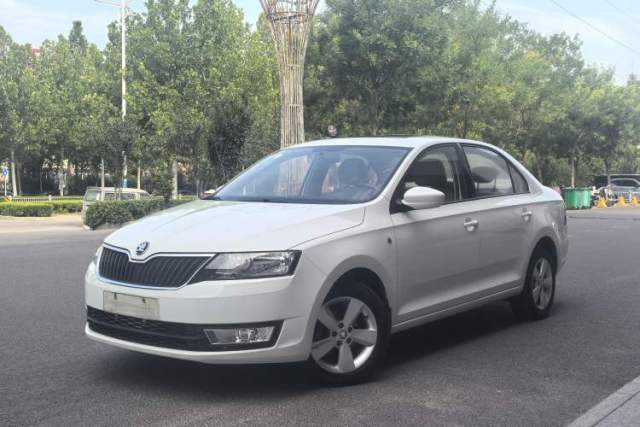 Skoda Rapid 2016 1.6L Automatic Chuanxing Edition usado