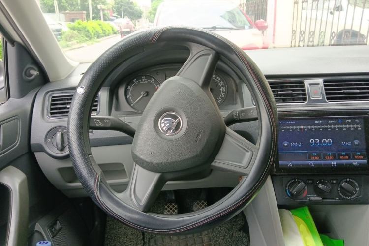 Used Skoda Rapid 2016 1.4L Manual Front-Wheel Drive Model Steering Wheel
