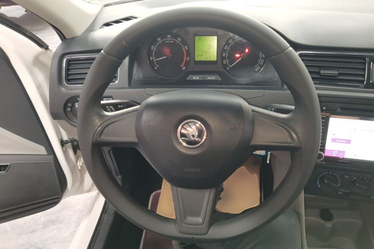Used Skoda Rapid 2016 1.6L Manual Trend Edition Steering Wheel