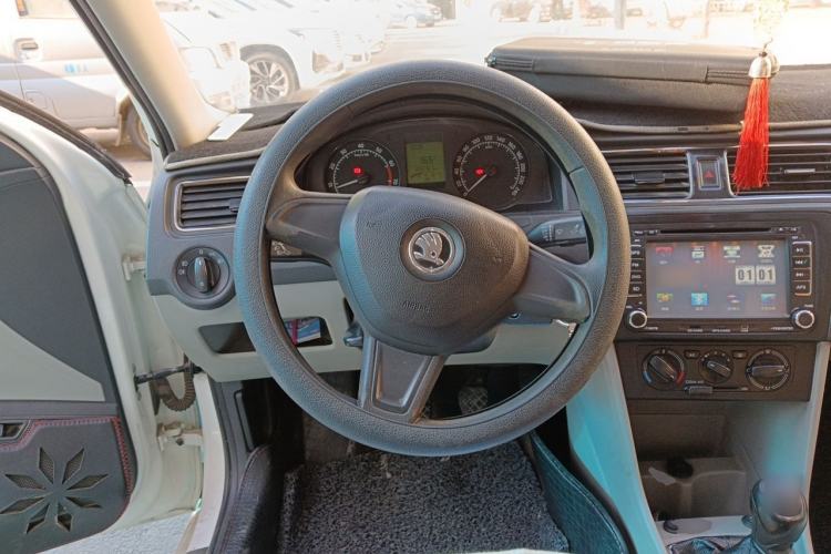 Used Skoda Rapid 2016 1.6L Manual Trend Edition Steering Wheel