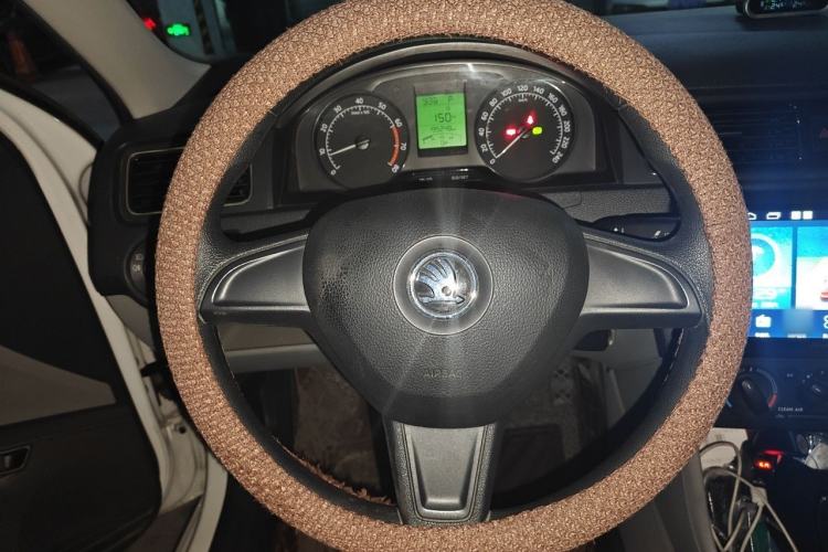 Used Skoda Rapid 2016 1.6L Automatic Chuanxing Edition Steering Wheel