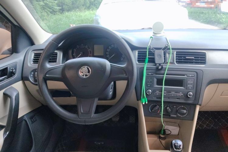 Used Skoda Rapid 2016 1.6L Manual Trend Edition Steering Wheel