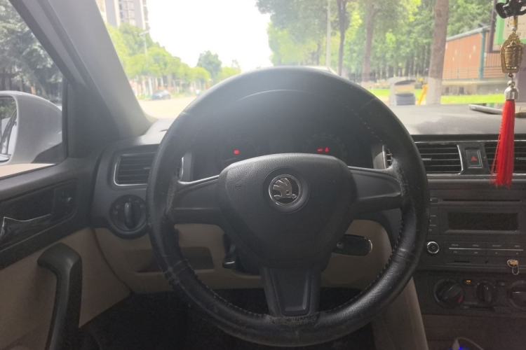 Used Skoda Rapid 2016 1.6L Manual Trend Edition Steering Wheel