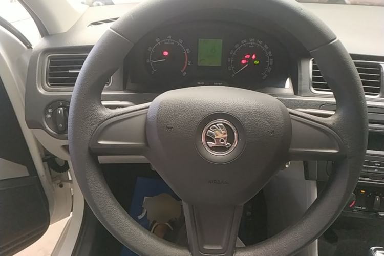 Used Skoda Rapid 2016 1.6L Automatic Chuanxing Edition Steering Wheel