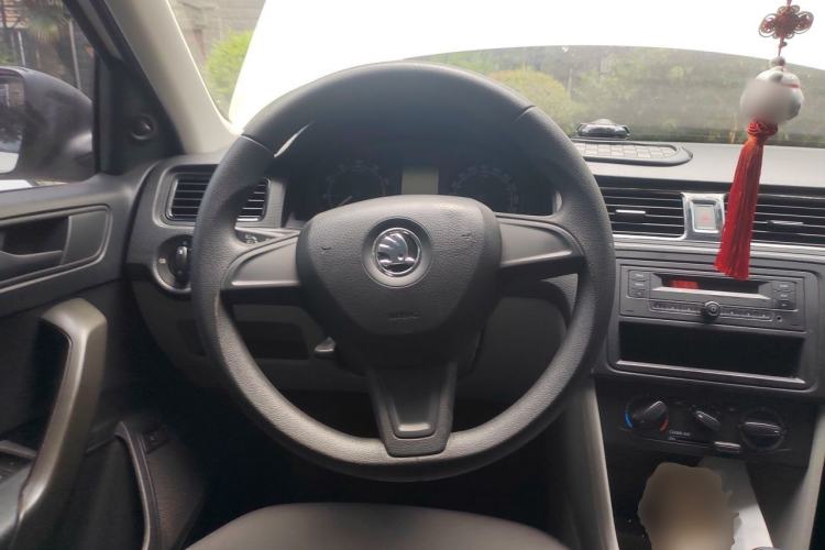 Used Skoda Rapid 2016 1.4L Manual Front-Wheel Drive Model Steering Wheel