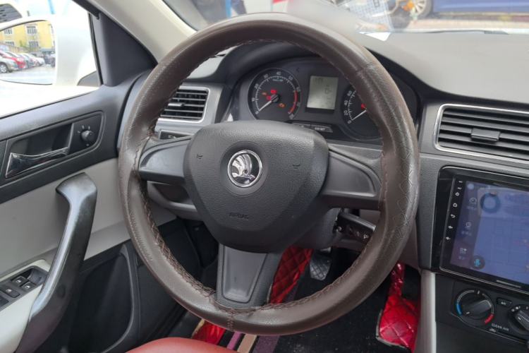 Used Skoda Rapid 2016 1.6L Manual Trend Edition Steering Wheel