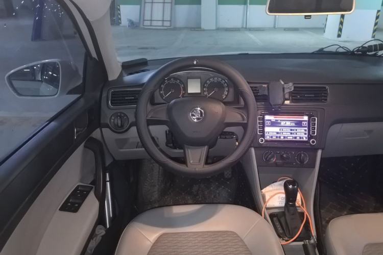 Used Skoda Rapid 2016 1.6L Automatic Chuanxing Edition Steering Wheel