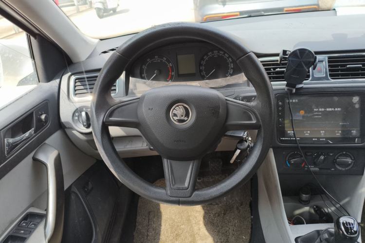 Used Skoda Rapid 2016 1.6L Manual Trend Edition Steering Wheel
