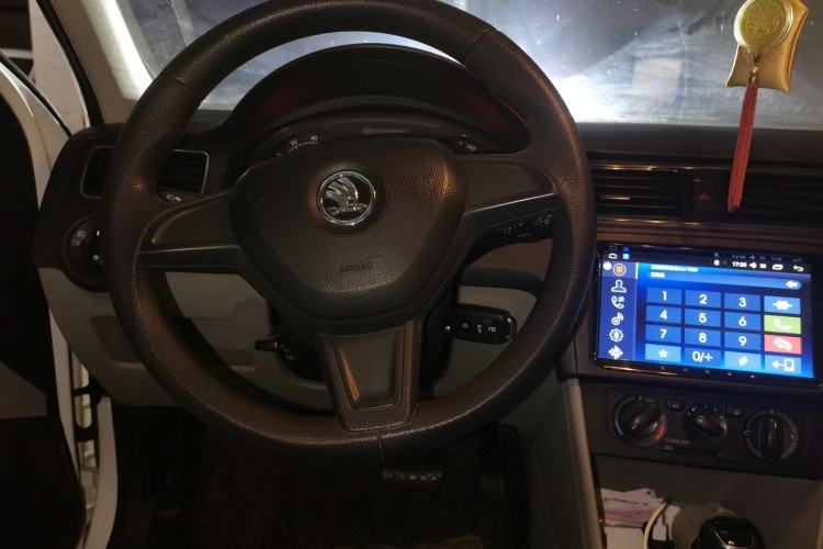 Used Skoda Rapid 2016 1.6L Automatic Chuanxing Edition Steering Wheel
