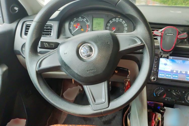 Used Skoda Rapid 2016 1.4L Manual Front-Wheel Drive Model Steering Wheel