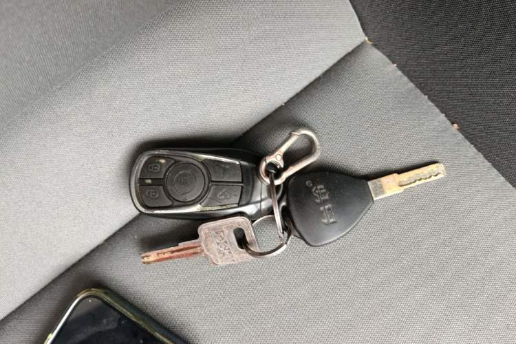 Used Skoda Rapid 2016 1.4L Manual Front-Wheel Drive Model Vehicle Key