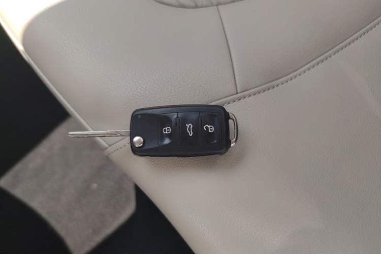 Used Skoda Rapid 2016 1.6L Automatic Chuanxing Edition Vehicle Key
