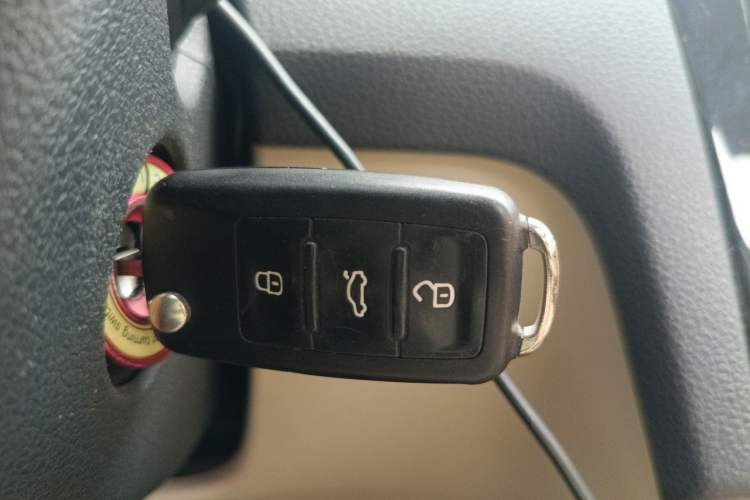 Used Skoda Rapid 2016 1.6L Manual Trend Edition Vehicle Key
