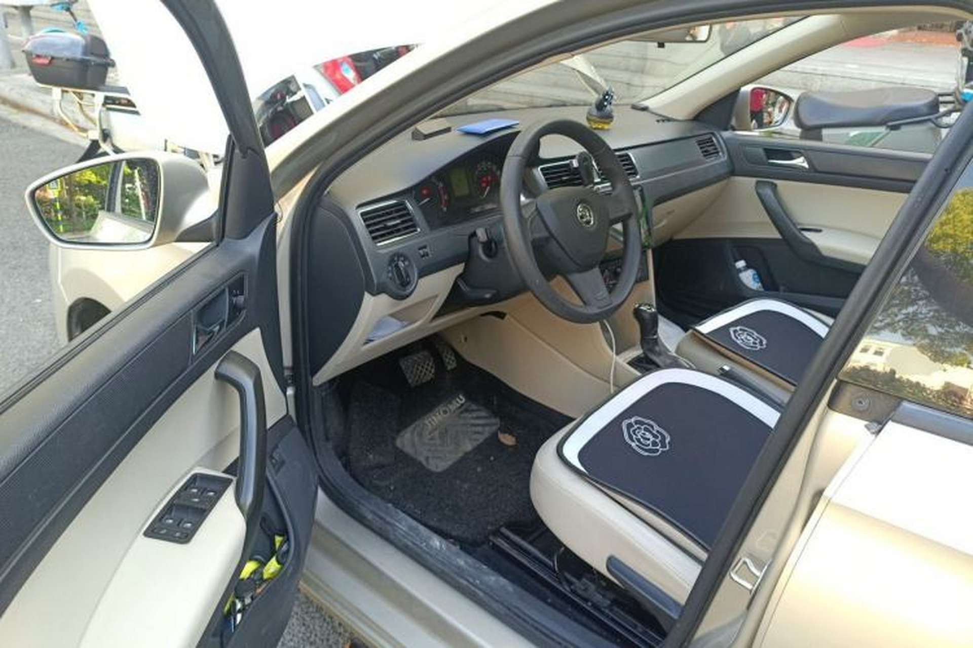 Used Skoda Rapid 2016 1.6L Automatic Chuanxing Edition Driver Seat