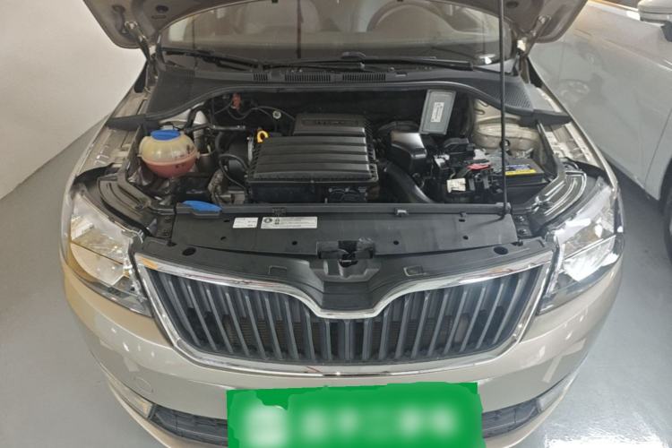 Used Skoda Rapid 2016 1.6L Manual Trend Edition Engine Bay