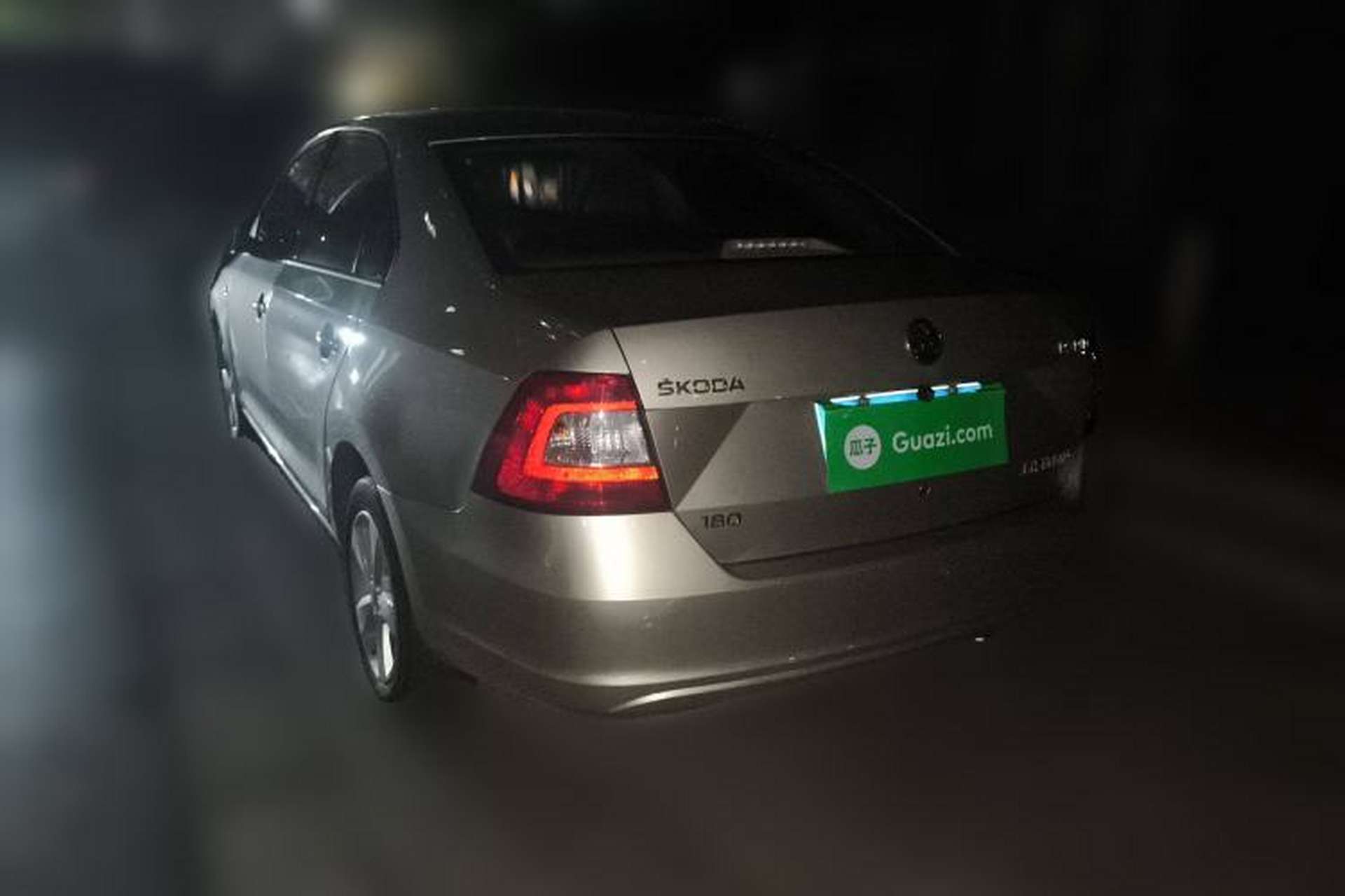 Used Skoda Rapid 2016 1.6L Automatic Chuanxing Edition Exterior 3