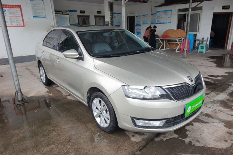 Used Skoda Rapid 2016 1.6L Automatic Chuanxing Edition Front Right 45 Deg