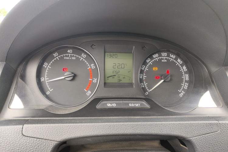 Used Skoda Rapid 2016 1.4L Manual Front-Wheel Drive Model Instrument Cluster