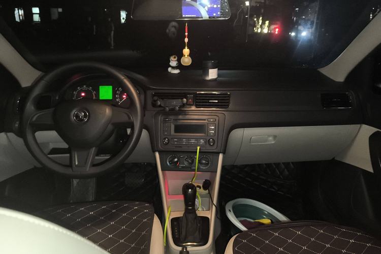 Used Skoda Rapid 2016 1.6L Automatic Chuanxing Edition Interior 2