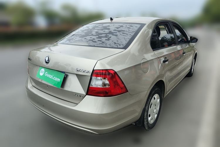 Used Skoda Rapid 2016 1.4L Manual Front-Wheel Drive Model Rear Right 45 Deg