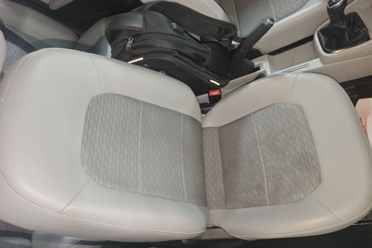 Used Skoda Rapid 2016 1.6L Manual Trend Edition Right Front Seat