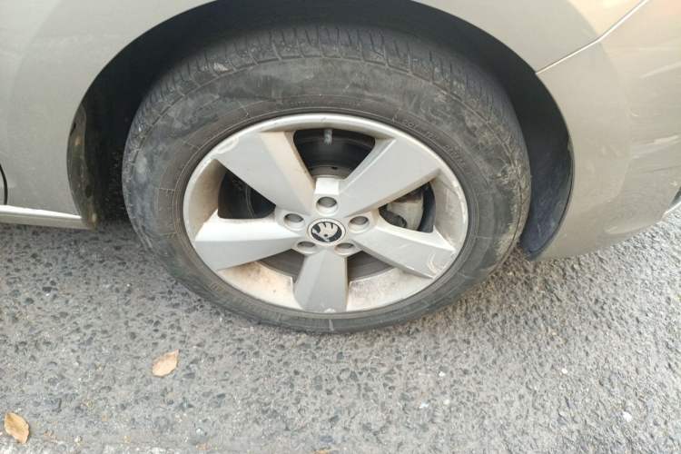 Used Skoda Rapid 2016 1.6L Automatic Chuanxing Edition Right Front Wheel Hub