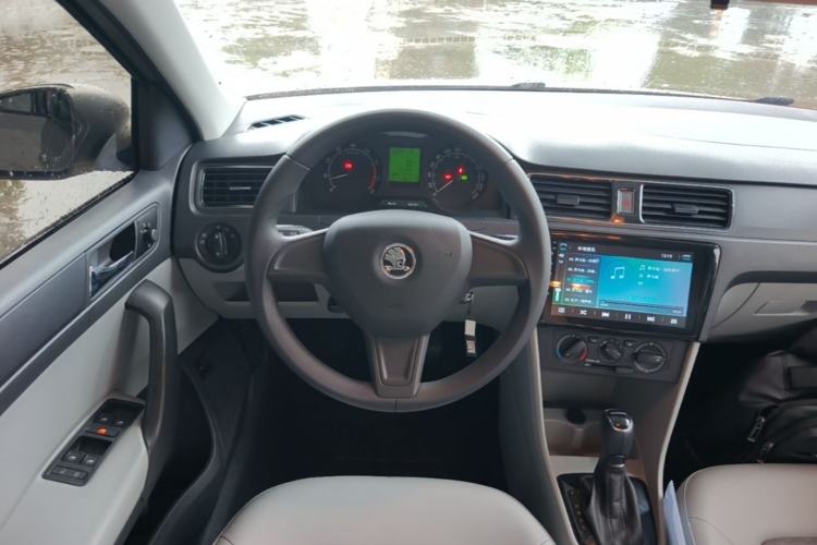 Used Skoda Rapid 2016 1.6L Automatic Chuanxing Edition Steering Wheel