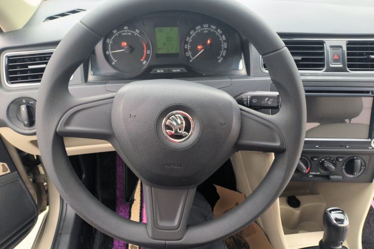 Used Skoda Rapid 2016 1.6L Automatic Chuanxing Edition Steering Wheel