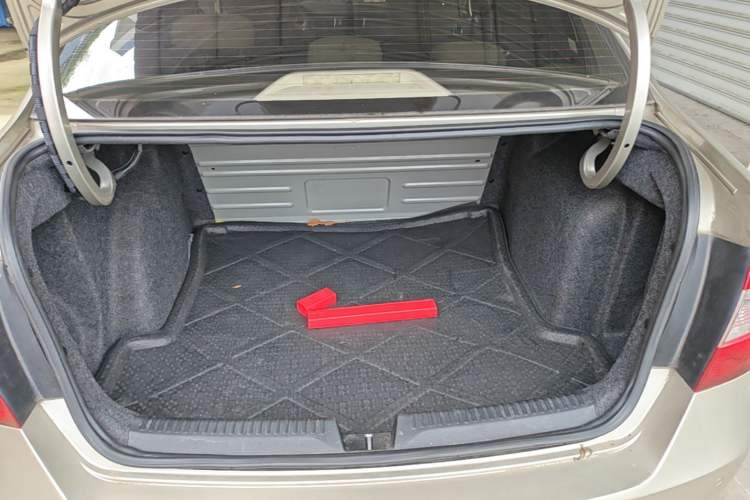 Used Skoda Rapid 2016 1.6L Automatic Chuanxing Edition Trunk