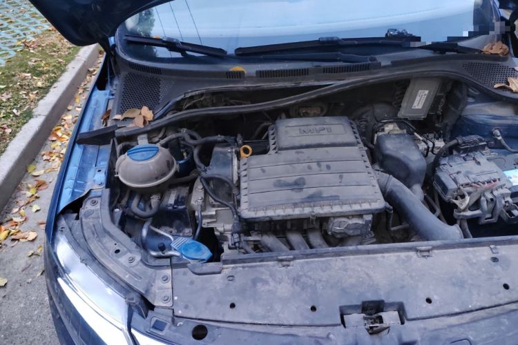 Used Skoda Rapid 2018 1.6L Automatic Comfort Edition Engine Bay Right
