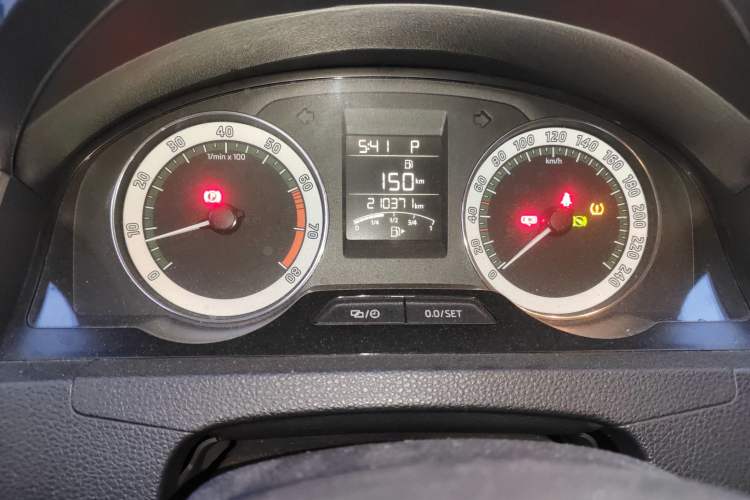 Used Skoda Rapid 2018 1.6L Automatic Comfort Edition Instrument Cluster