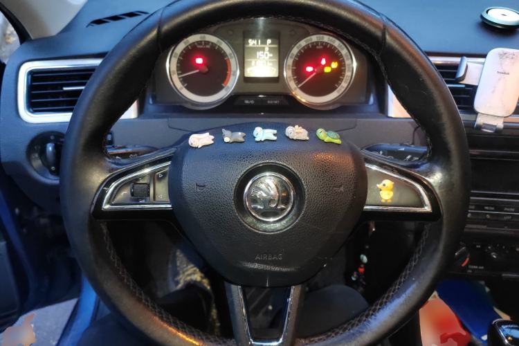 Used Skoda Rapid 2018 1.6L Automatic Comfort Edition Steering Wheel