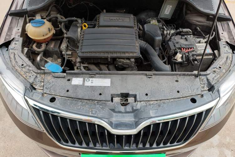 Used Skoda Rapid 2018 1.6L Automatic Comfort Edition Engine Bay
