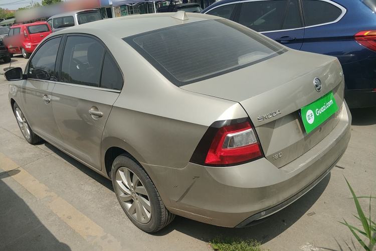 Used Skoda Rapid 2018 1.6L Automatic Comfort Edition Exterior 2