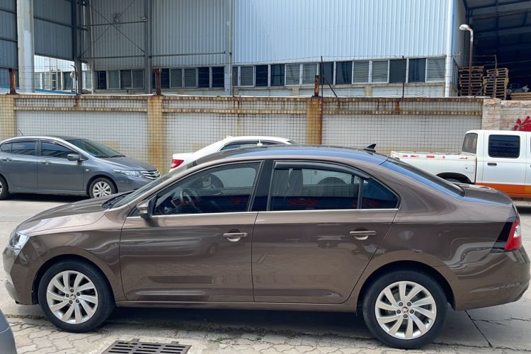 Used Skoda Rapid 2018 1.6L Manual Comfort Edition Exterior 5