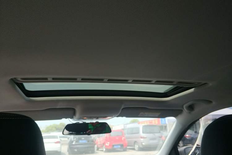 Used Skoda Rapid 2018 1.6L Automatic Comfort Edition Headliner