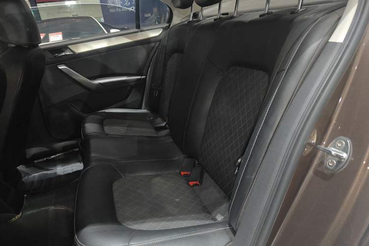 Used Skoda Rapid 2018 1.6L Automatic Comfort Edition Left Rear Seat