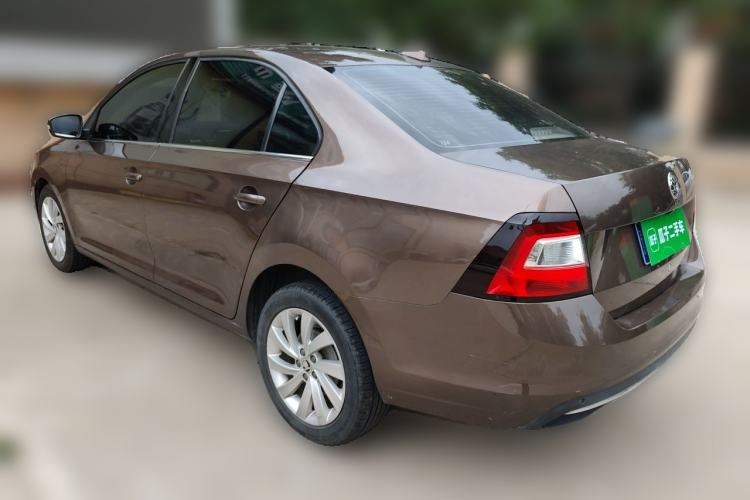 Used Skoda Rapid 2018 1.6L Automatic Comfort Edition Rear Left 45 Deg