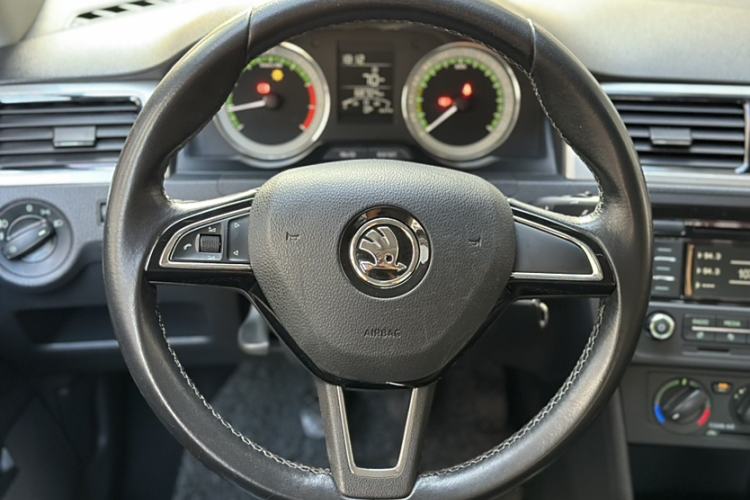 Used Skoda Rapid 2018 1.6L Manual Comfort Edition Steering Wheel