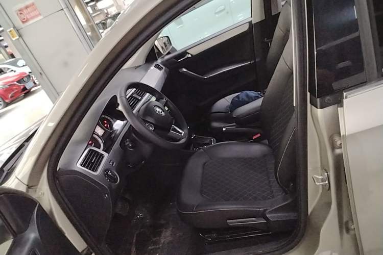 Used Skoda Rapid 2018 1.6L Automatic Comfort Edition Driver Seat