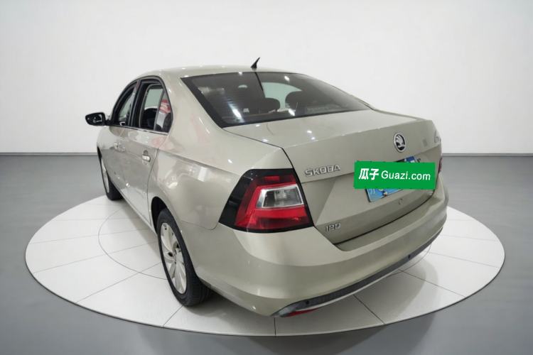 Used Skoda Rapid 2018 1.6L Automatic Comfort Edition Exterior 3