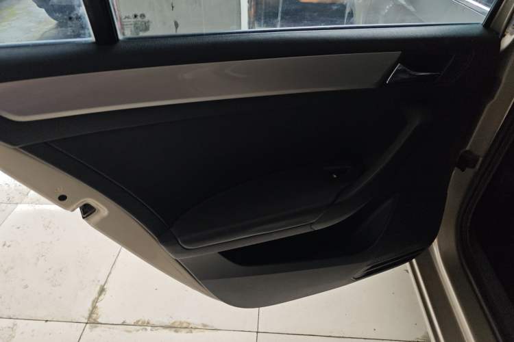 Used Skoda Rapid 2018 1.6L Automatic Comfort Edition Left Rear Door Interior