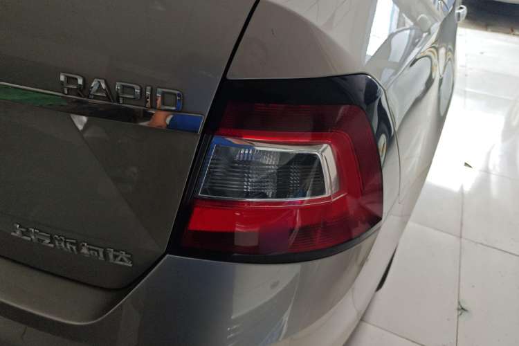 Used Skoda Rapid 2018 1.6L Automatic Comfort Edition Right Rear Taillight