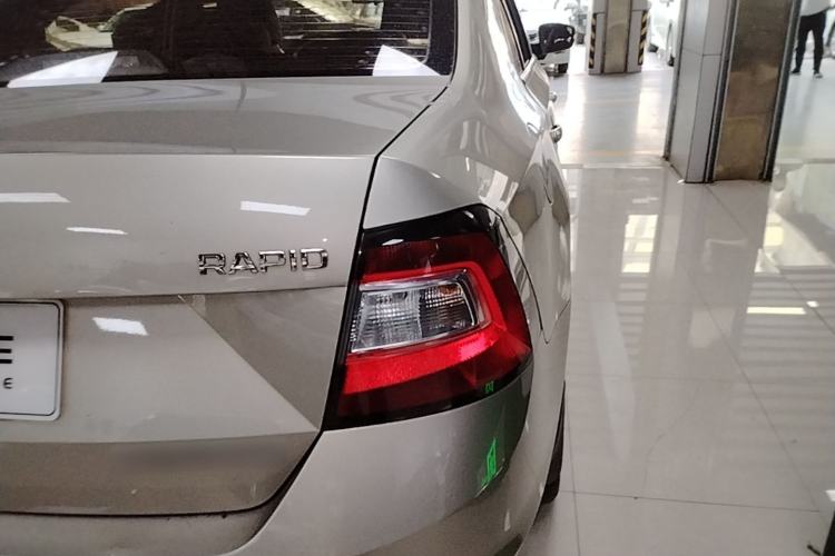 Used Skoda Rapid 2018 1.6L Automatic Comfort Edition Right Rear Taillight