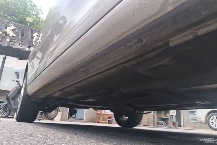 Used Skoda Rapid 2018 1.6L Automatic Comfort Edition Right Side Sill
