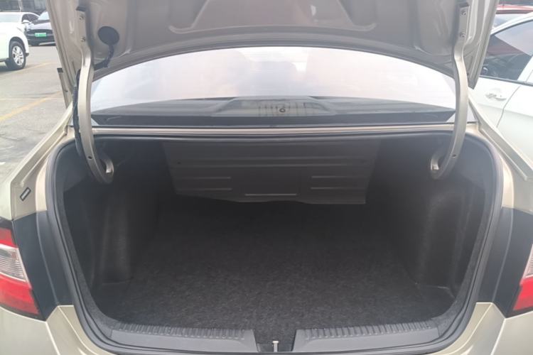 Used Skoda Rapid 2018 1.6L Automatic Comfort Edition Trunk