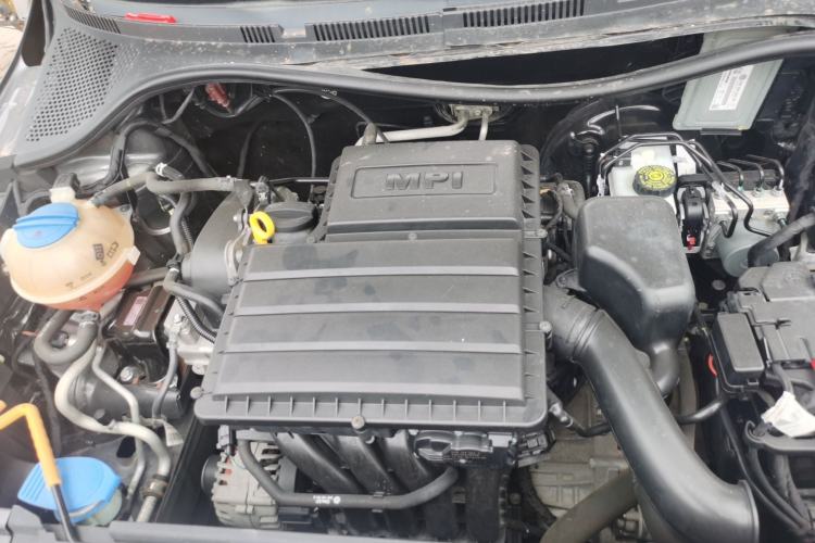 Used Skoda Rapid 2018 1.6L Automatic Comfort Edition Engine Bay