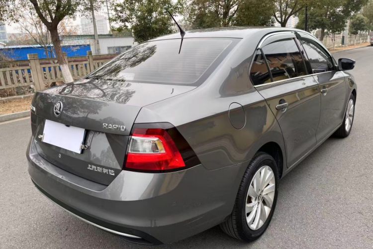Used Skoda Rapid 2018 1.6L Manual Comfort Edition Exterior 4