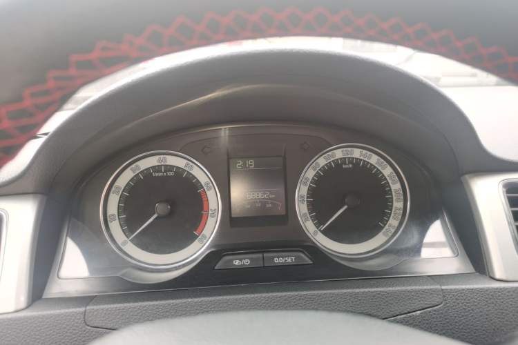 Used Skoda Rapid 2018 1.6L Automatic Comfort Edition Instrument Cluster